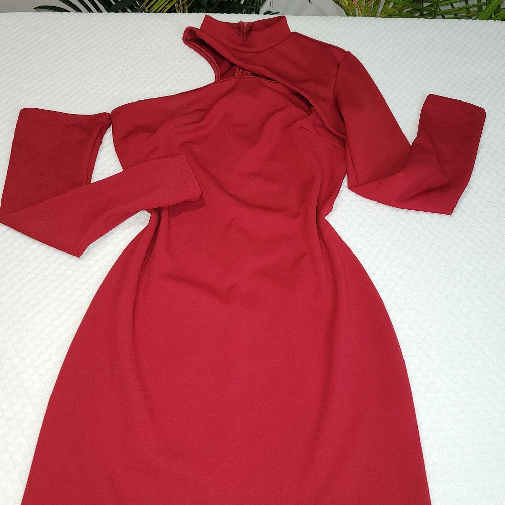 Dress - Picture 3 of 5